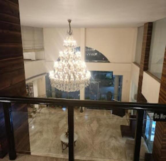 The Legend Hotel, Prayagraj