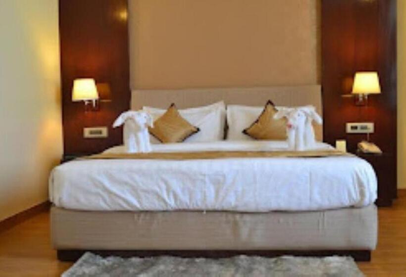 The Legend Hotel, Prayagraj