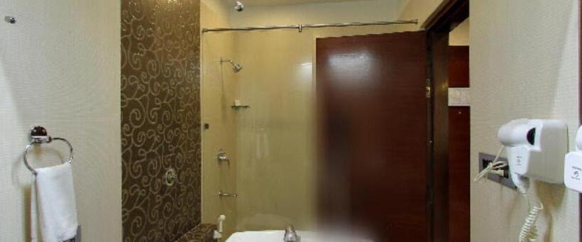 The Legend Hotel, Prayagraj