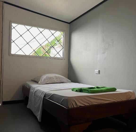 הוסטל Selvatosleep