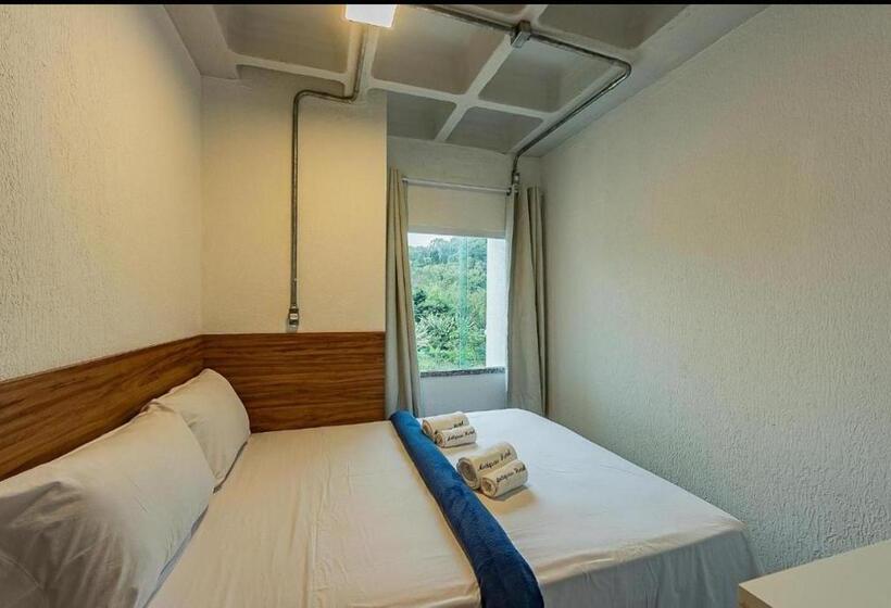 Apartamento Com Garagem No Centro De Guaramiranga