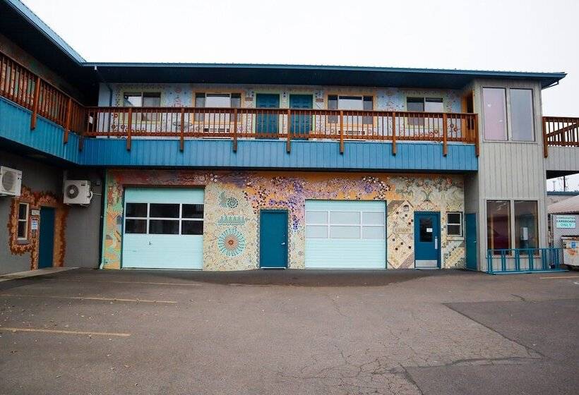 Ashland Commons Hostel