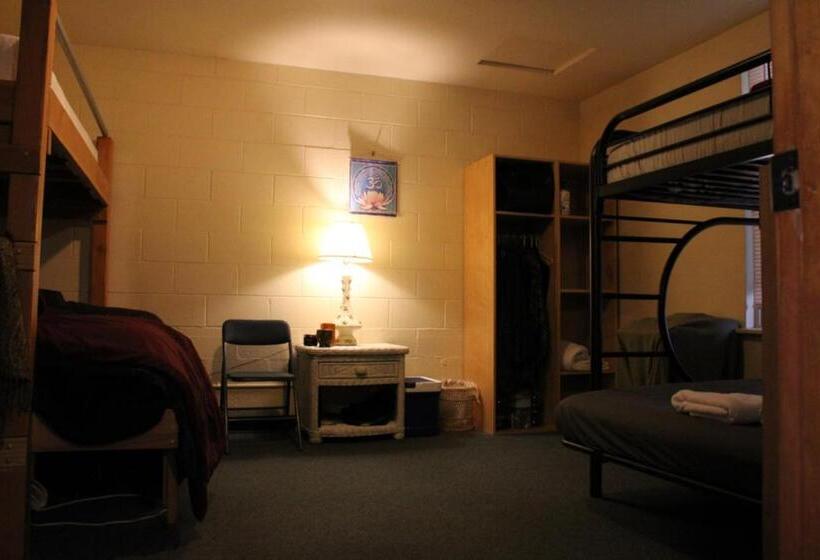 Ashland Commons Hostel
