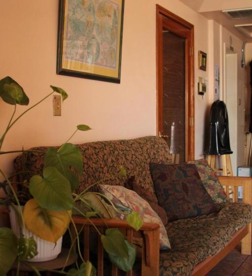 Ashland Commons Hostel