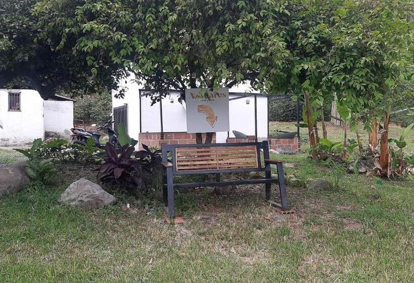 Azahares Hotel Y Café