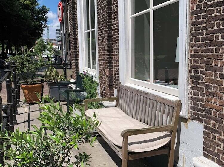 B&b Cleyn Cruysenborgh 1531