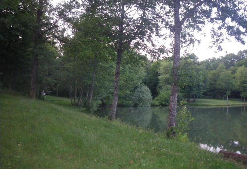 مبيت وإفطار Chambre Triple Du Grand Sapin