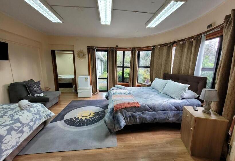 민박 Dallas Housen