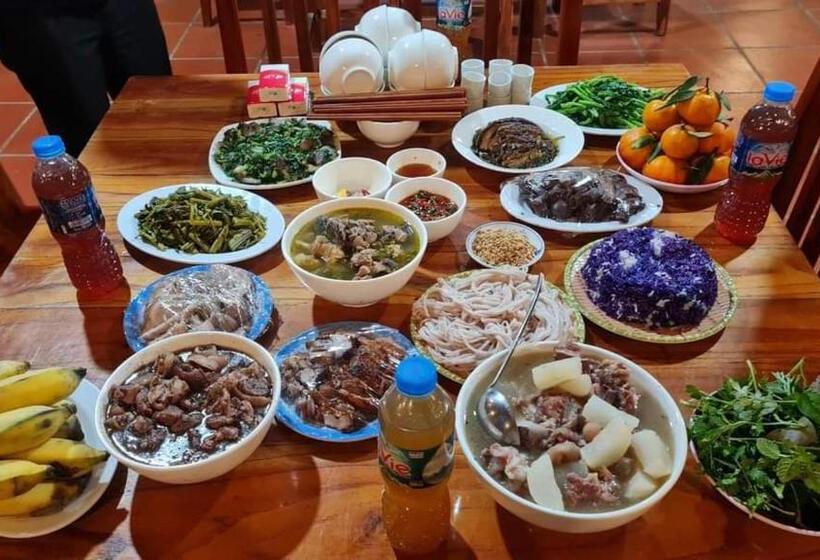 تختخواب و صبحانه Farmstay Alenh Lùng Phình