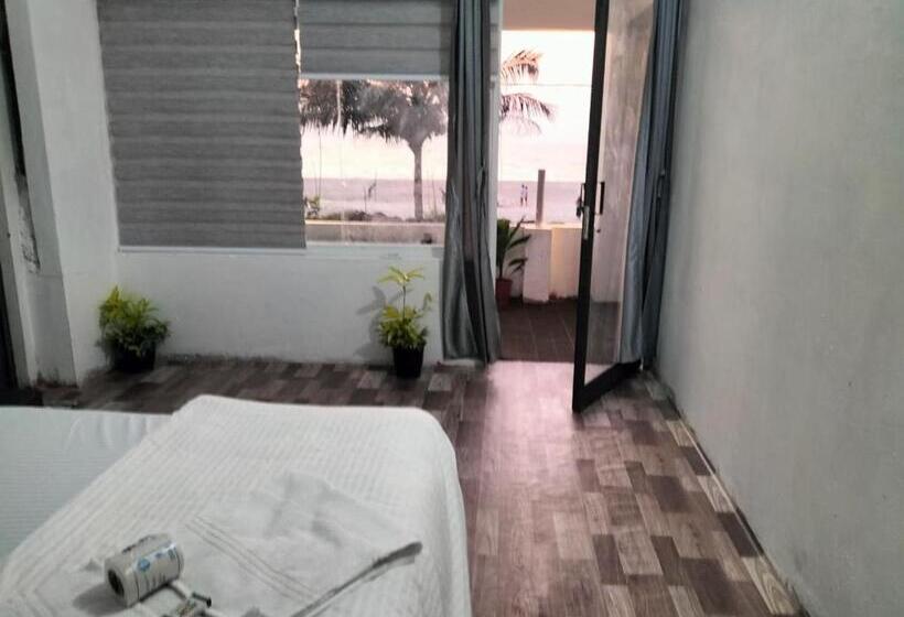 مبيت وإفطار Funky Art Beach Home