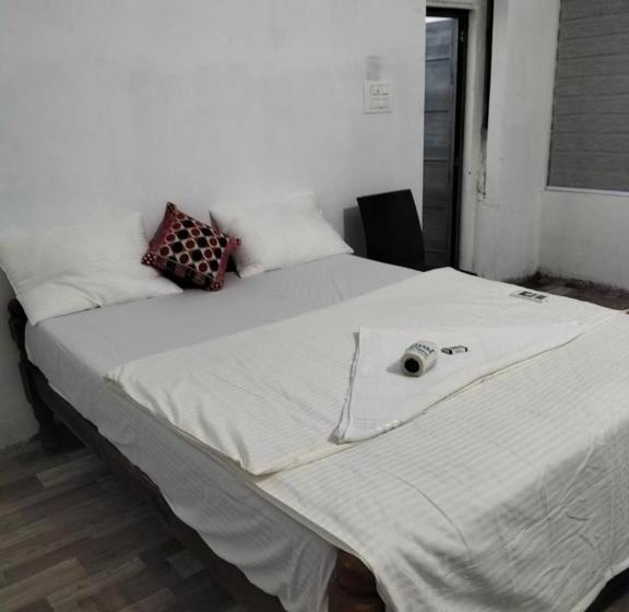 مبيت وإفطار Funky Art Beach Home