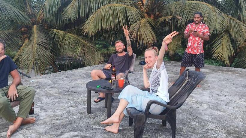 مبيت وإفطار Funky Art Beach Home