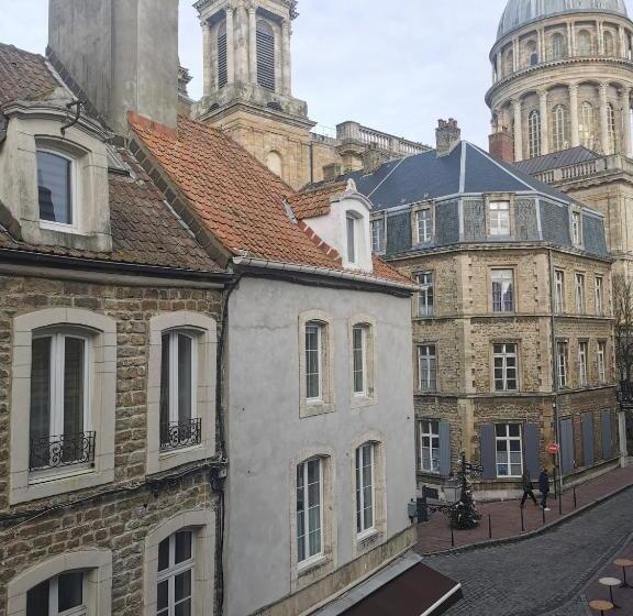 ベッドアンドブレックファースト La Chambre De Pousse