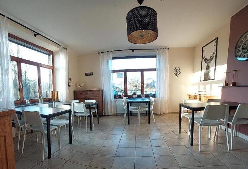 Bed and Breakfast La Cour De Grandmenil