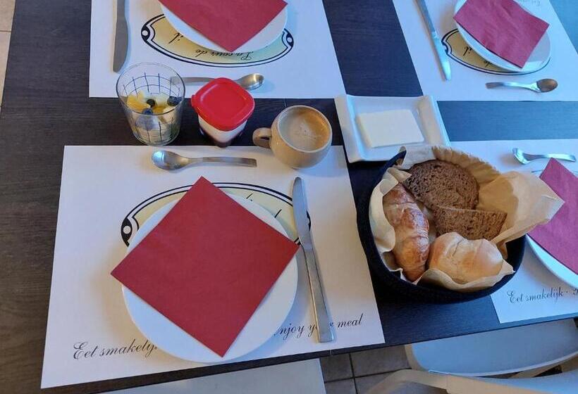 Bed and Breakfast La Cour De Grandmenil