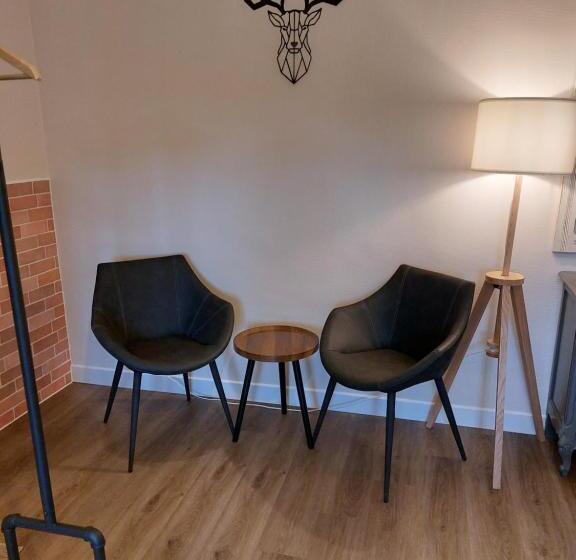 Bed and Breakfast La Cour De Grandmenil