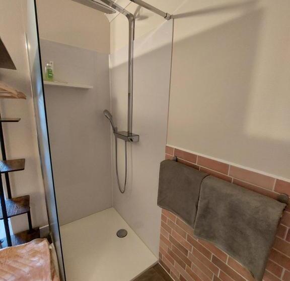 Bed and Breakfast La Cour De Grandmenil