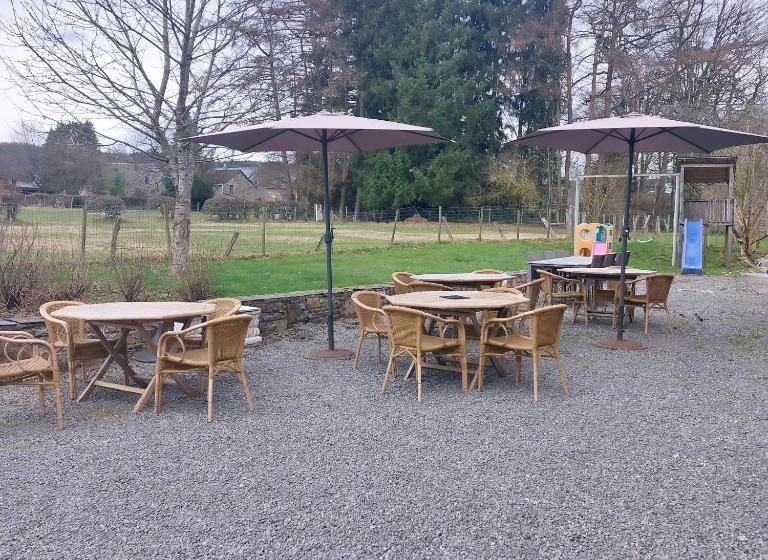 Bed and Breakfast La Cour De Grandmenil