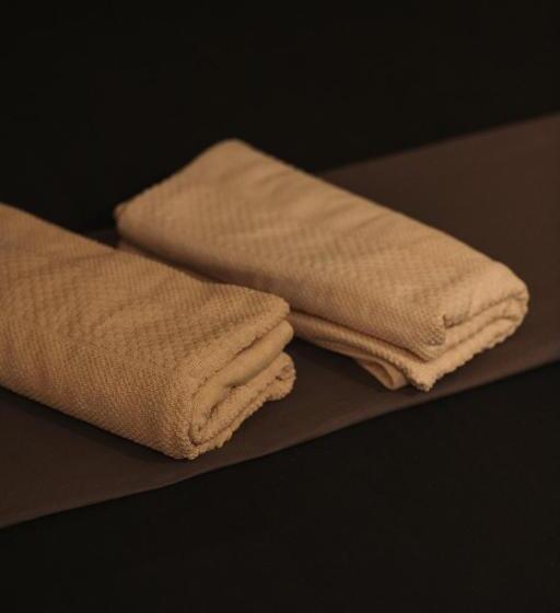 تختخواب و صبحانه Paddlecult Surf Retreat