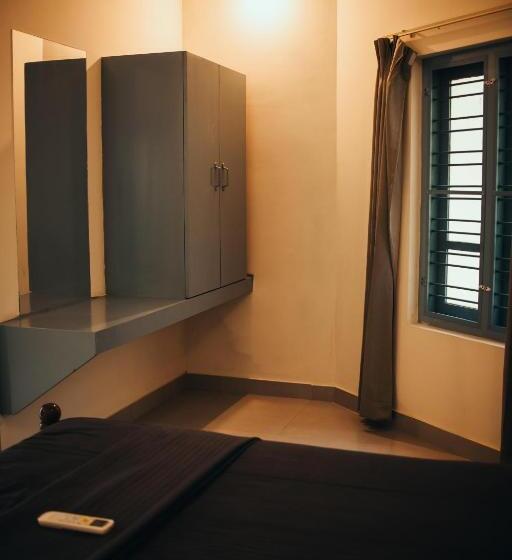 تختخواب و صبحانه Paddlecult Surf Retreat