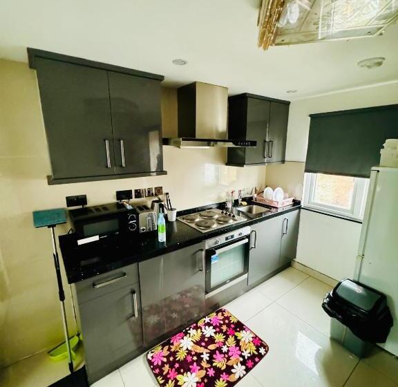 민박 The Great Falcon Accommodation