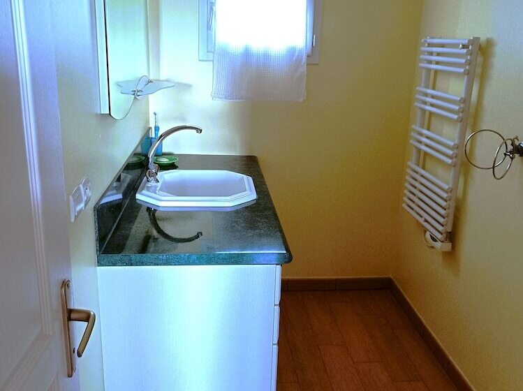 민박 Villa Victorine Omaha Beach