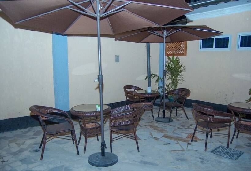 ホテル Best Point Group Zanzibar