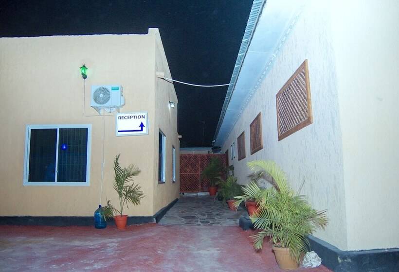 ホテル Best Point Group Zanzibar