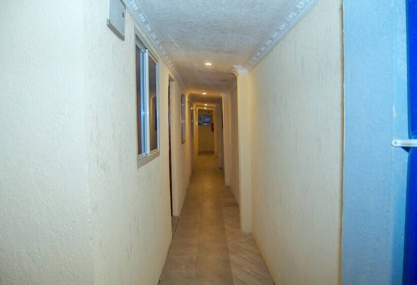 ホテル Best Point Group Zanzibar