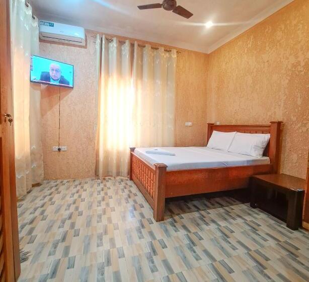 ホテル Best Point Group Zanzibar