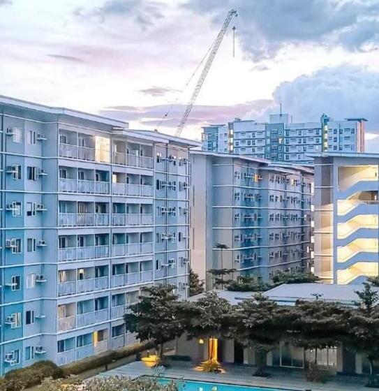 Cd Staycation   Unit 3 At Trees Residences