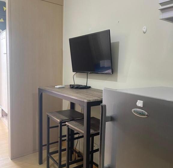 Cd Staycation   Unit 3 At Trees Residences