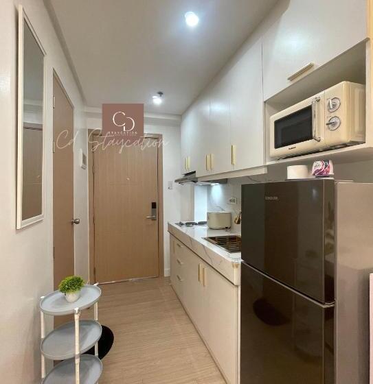 Cd Staycation   Unit 3 At Trees Residences