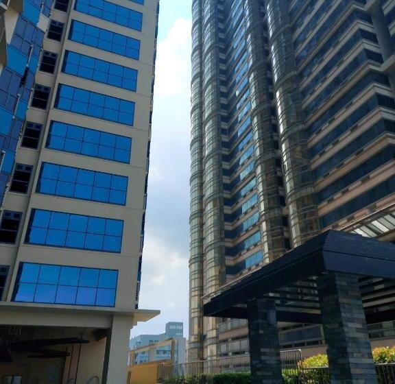 Cozy Studio In Front Of Us Embassy, Ermita, Manila