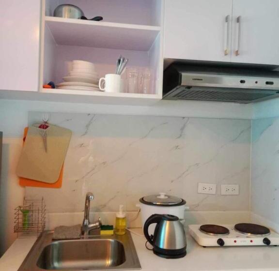 Cozy Studio In Front Of Us Embassy, Ermita, Manila