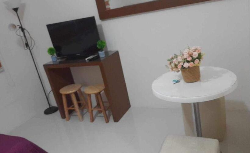 Cozy Studio In Front Of Us Embassy, Ermita, Manila