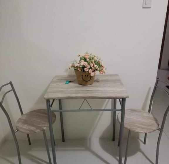 Cozy Studio In Front Of Us Embassy, Ermita, Manila