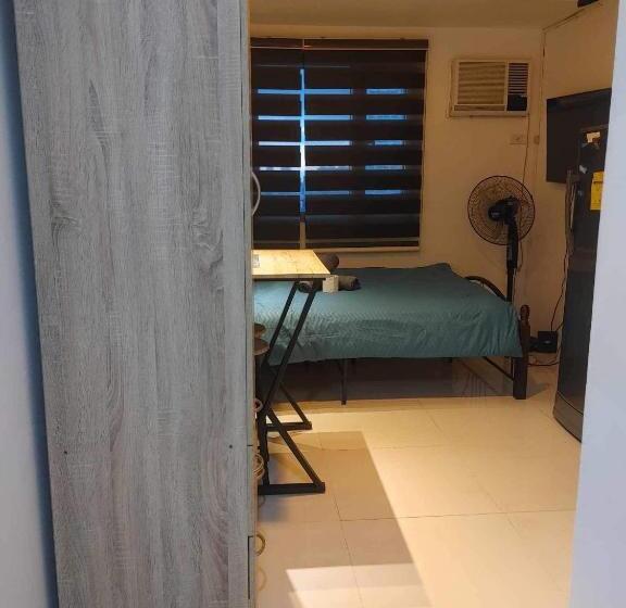 Cozy Studio In Front Of Us Embassy, Ermita, Manila
