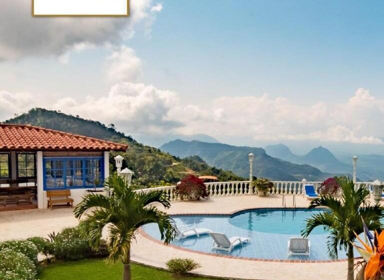 Finca Hotel Monte Carlos