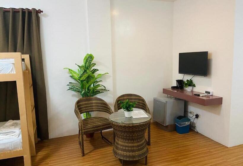 Funtasea Hotel And Beach Resort