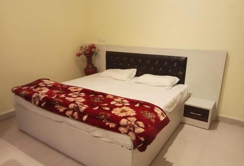 ホテル Anand Family Restaurant