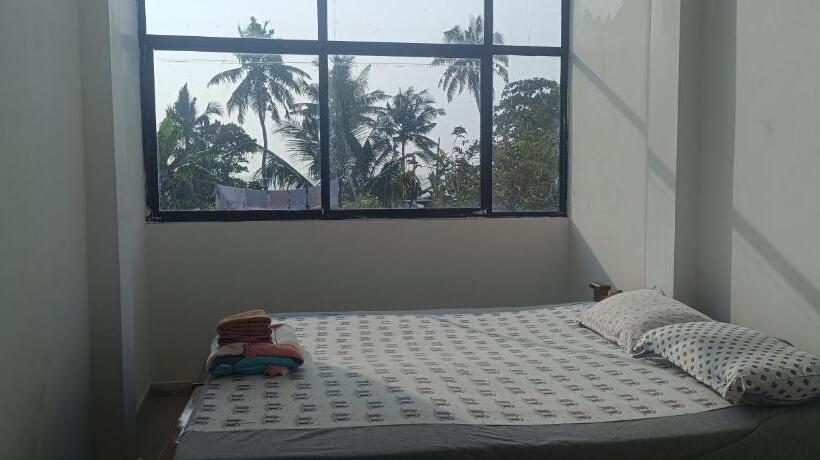 فندق Beach Vibe Hostel