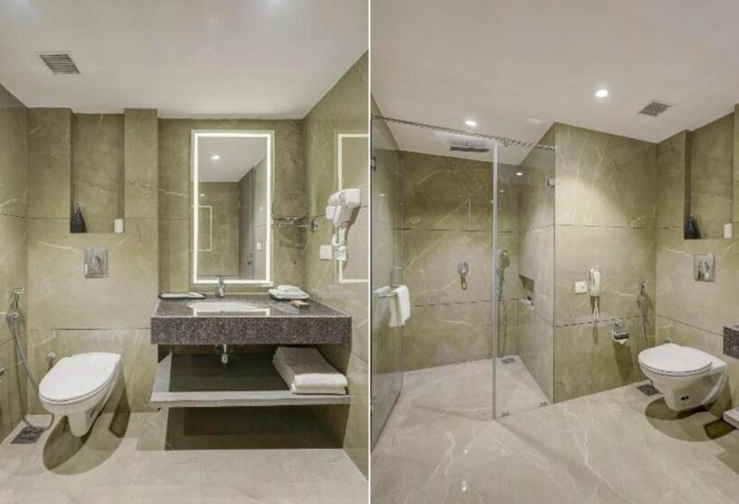 Отель Big Bang Near Delhi Airport