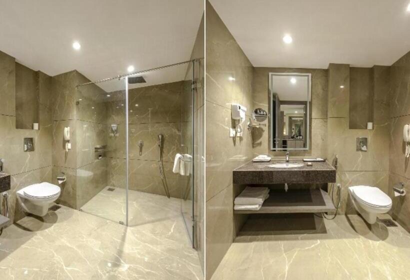 Отель Big Bang Near Delhi Airport