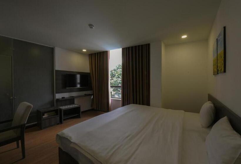 هتل Chiic House 5   Khách Sạn Tình Yêu