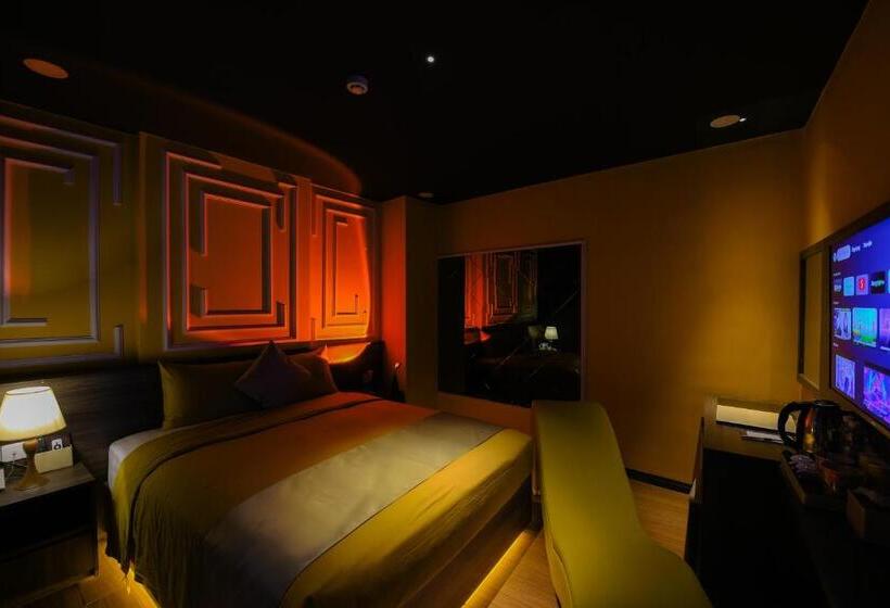 هتل Chiic House 5   Khách Sạn Tình Yêu