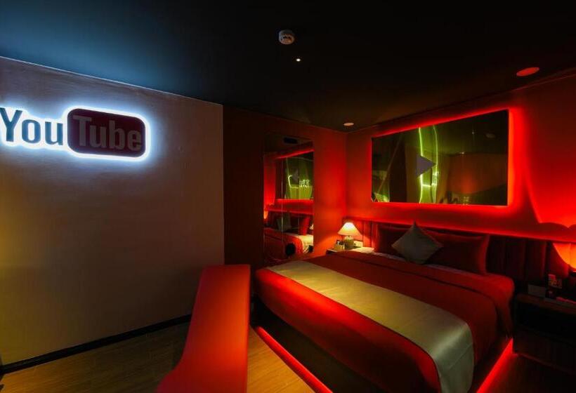 هتل Chiic House 5   Khách Sạn Tình Yêu