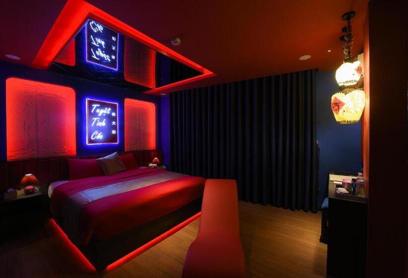 هتل Chiic House 5   Khách Sạn Tình Yêu