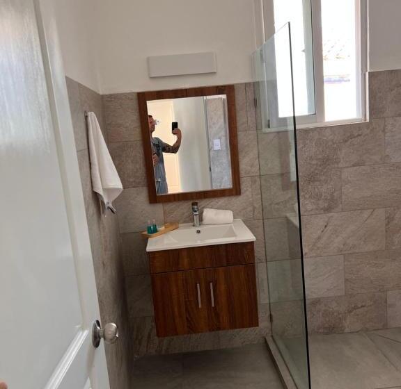 בית מלון כפרי Emy House