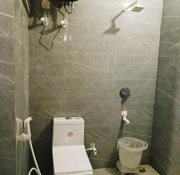 Отель Big Bang Near Delhi Airport